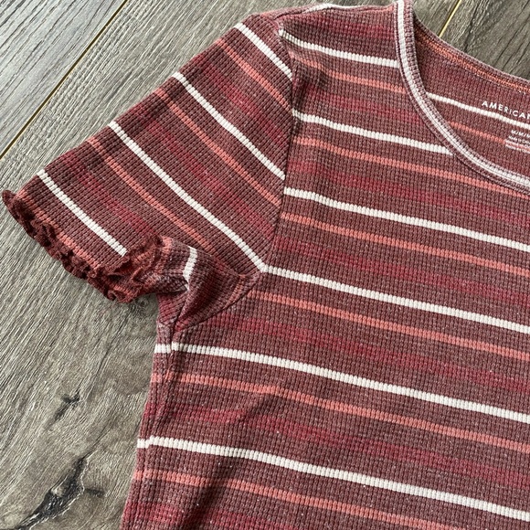 American Eagle waffle knit maroon striped T-shirt w/ scalloped hem - Picture 2 of 5